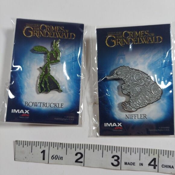2018 Fantastic Beasts, Crimes of Grindelwald, AMC Pins, Niffler & Bowtruckle - Picture 1 of 4